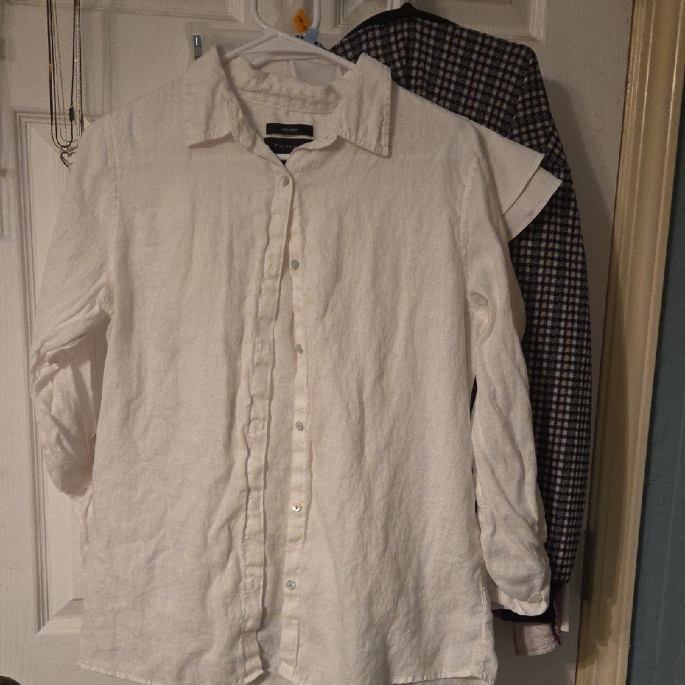 Tahari White Linen Button-Front Blouse